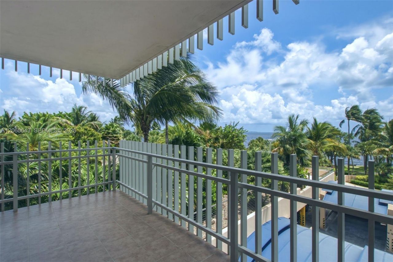 2 Grove Isle Dr, Unit B301, Miami, FL 33133 Photo