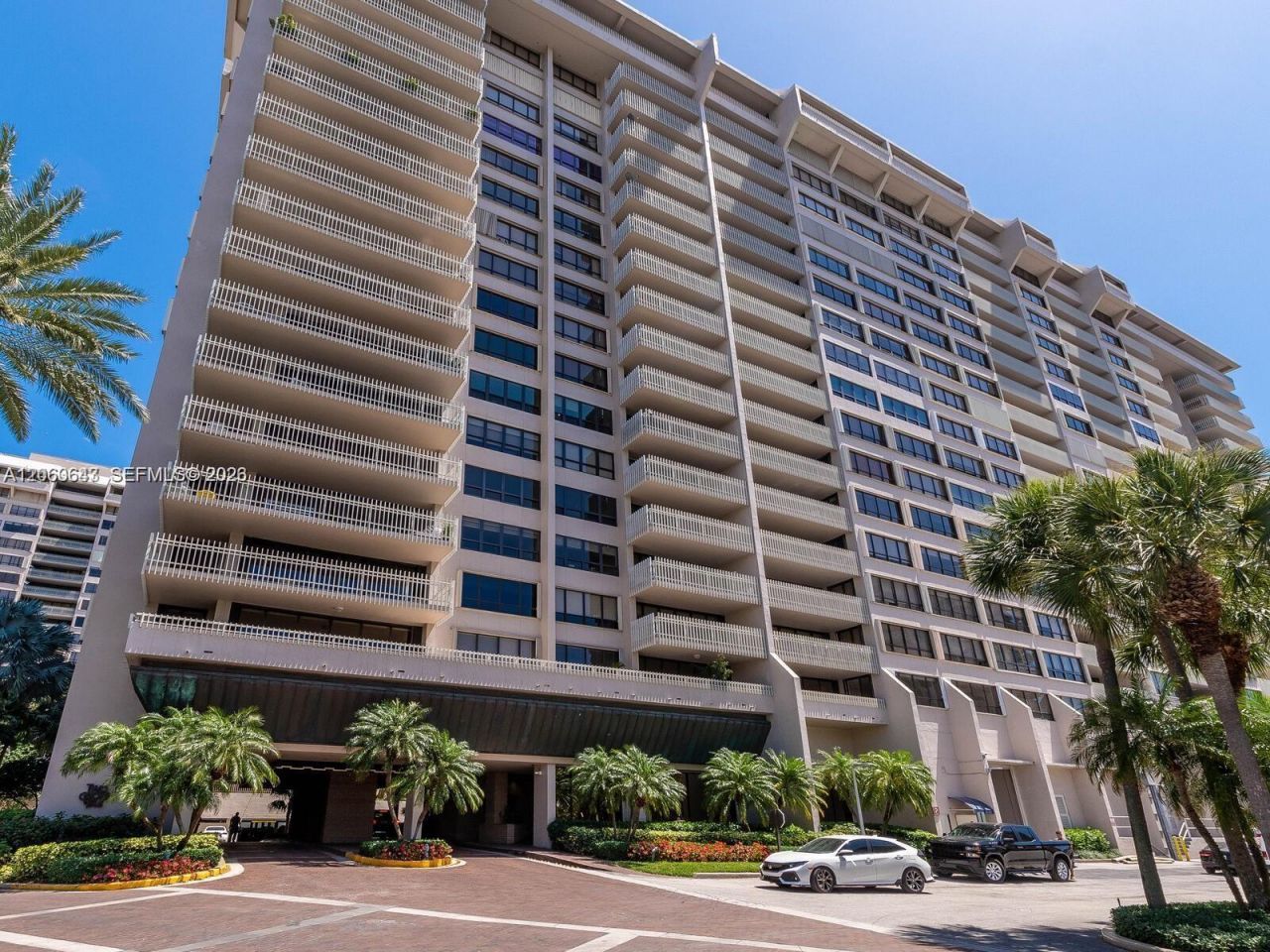2 Grove Isle Dr, Unit B301, Miami, FL 33133 Photo