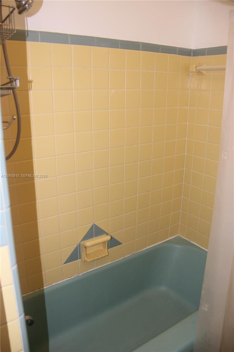 70 Hammond Dr, Miami Springs, FL 33166 Photo