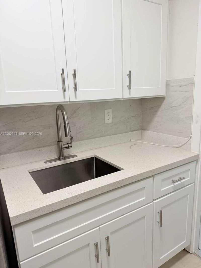 310 NE 78th St, Unit 3, Miami, FL 33138 Photo