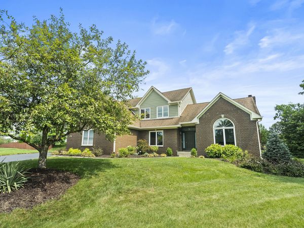 8627 Bay Pointe Circle, Indianapolis, IN 46236