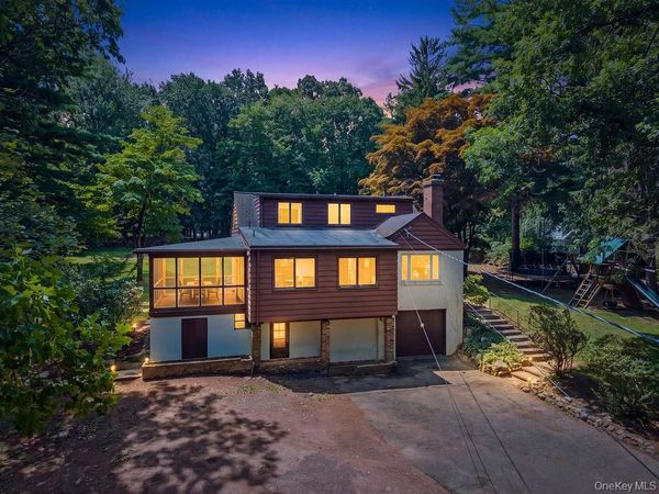 10 Farview Terrace , Airmont, NY 10901