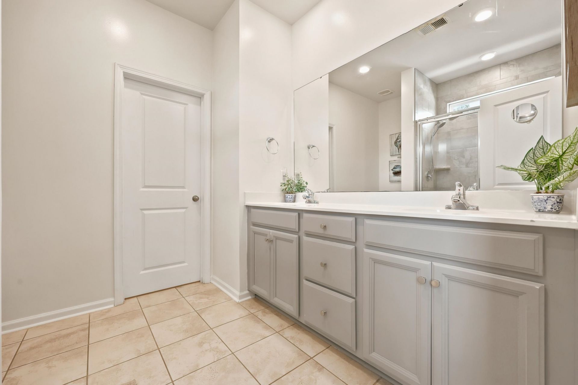 4729 Seclusion Ln. Photo 16