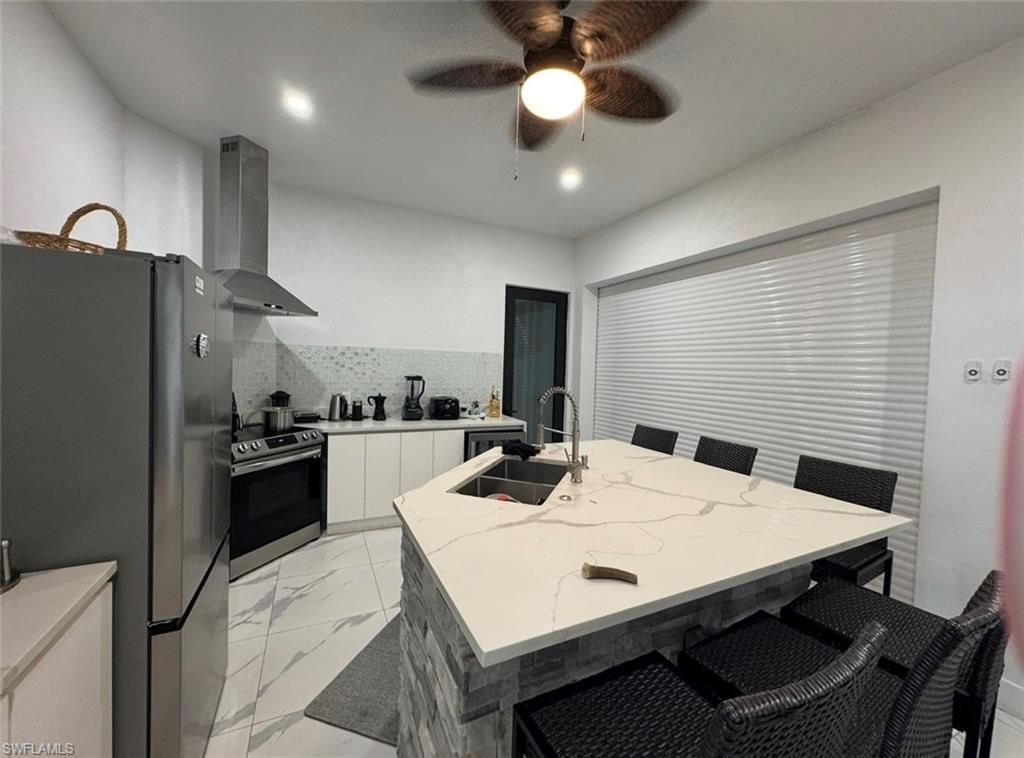 2044 NE 5th St, Cape Coral, FL 33909 Photo