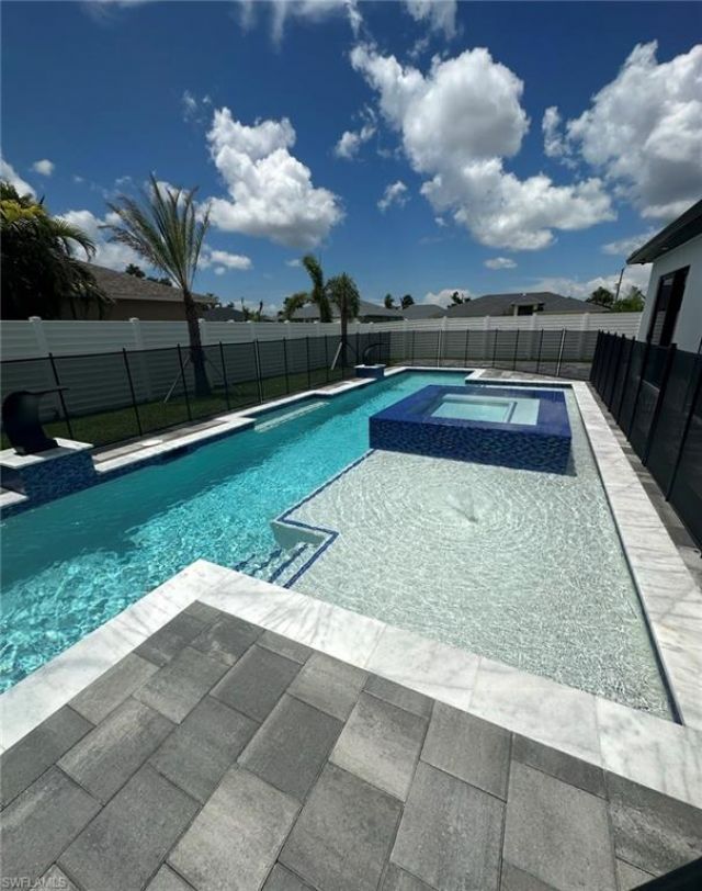 2044 NE 5th St, Cape Coral, FL 33909 Photo