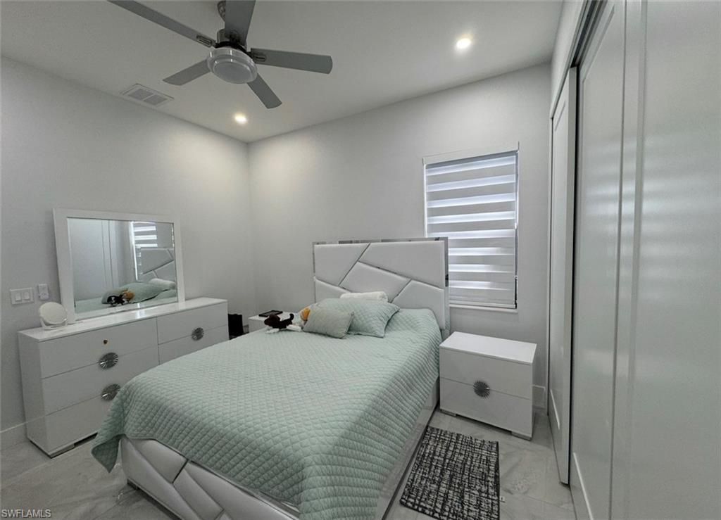 2044 NE 5th St, Cape Coral, FL 33909 Photo