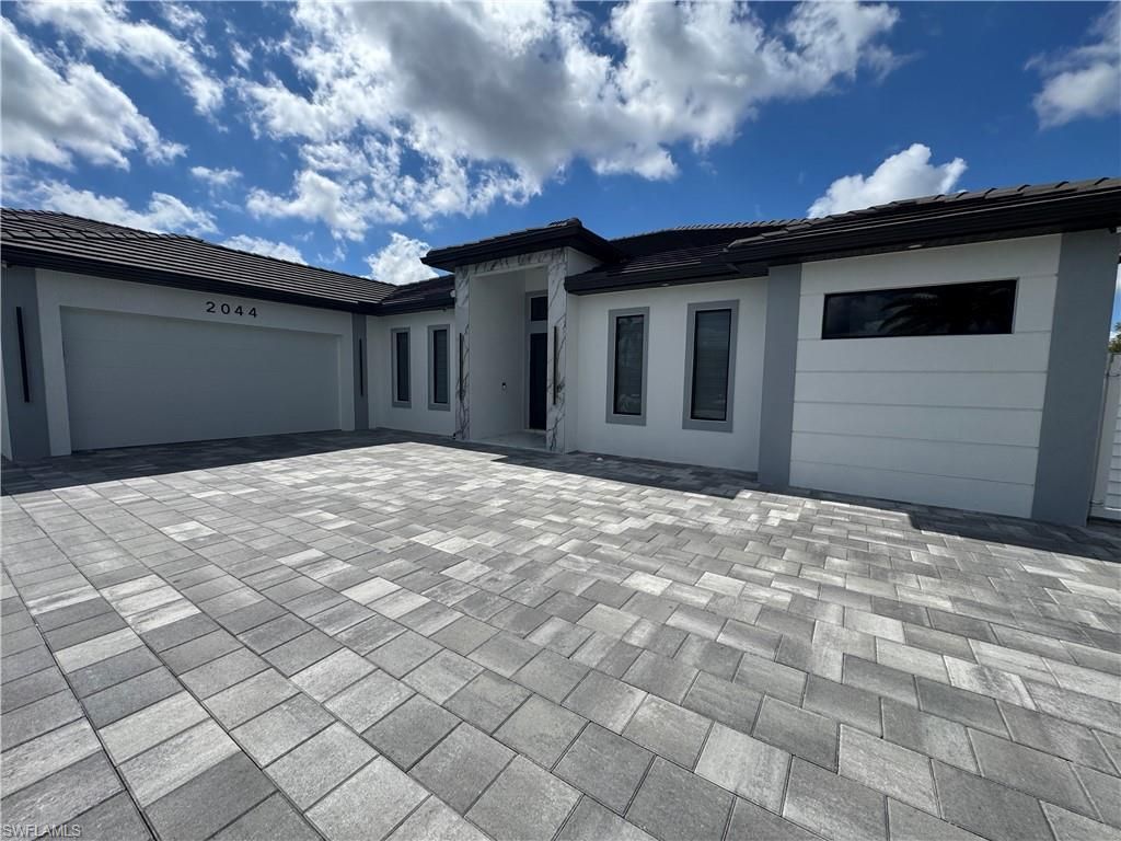 2044 NE 5th St, Cape Coral, FL 33909 Photo