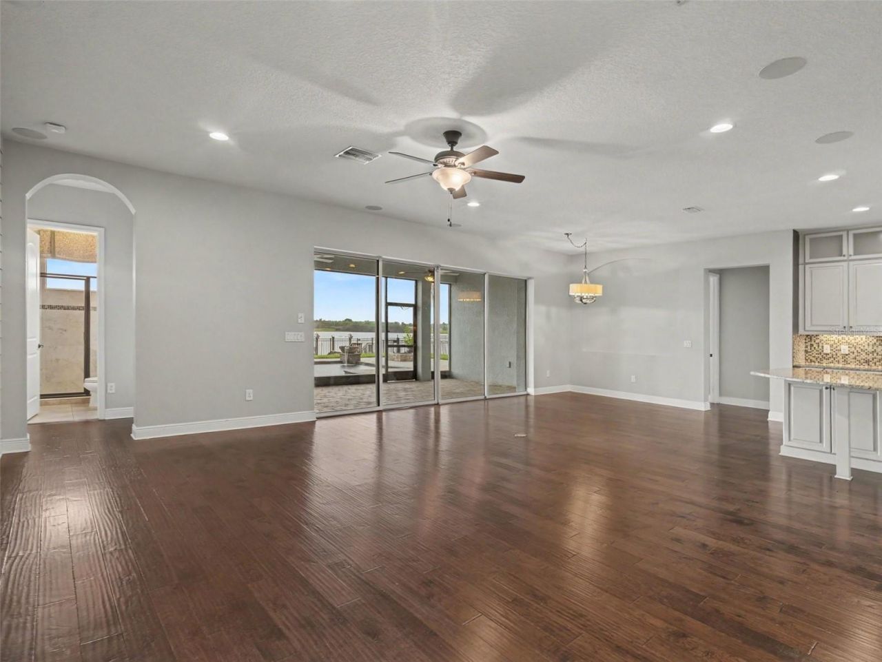 11323 Lake Lucaya Drive, Riverview, FL 33579 Photo