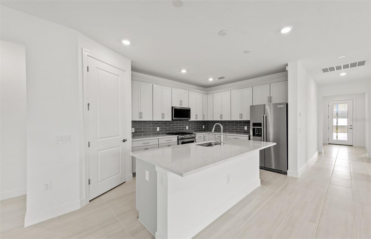4415 Lakeside Grove, North Port, FL 34289 Photo