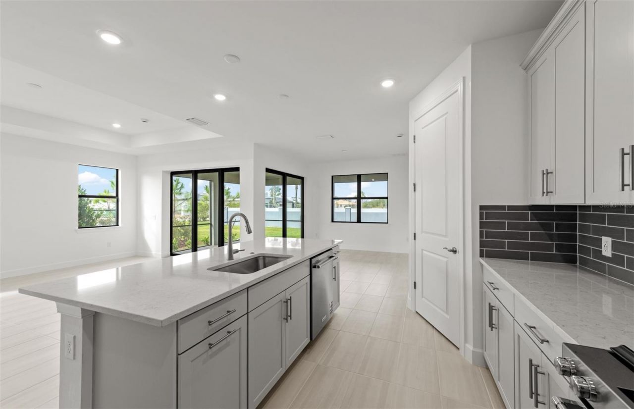 4415 Lakeside Grove, North Port, FL 34289 Photo