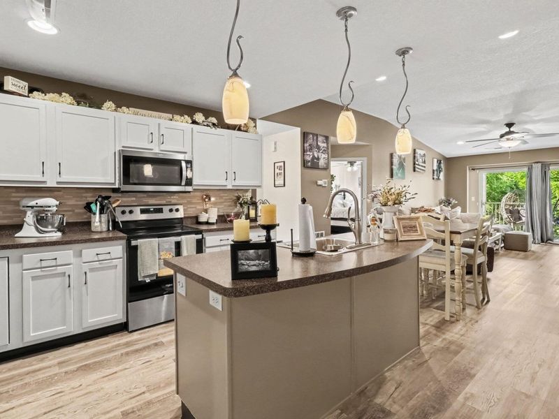 2396 Paragon Mill Drive, Unit 303, Burlington, KY 41005 Photo 7