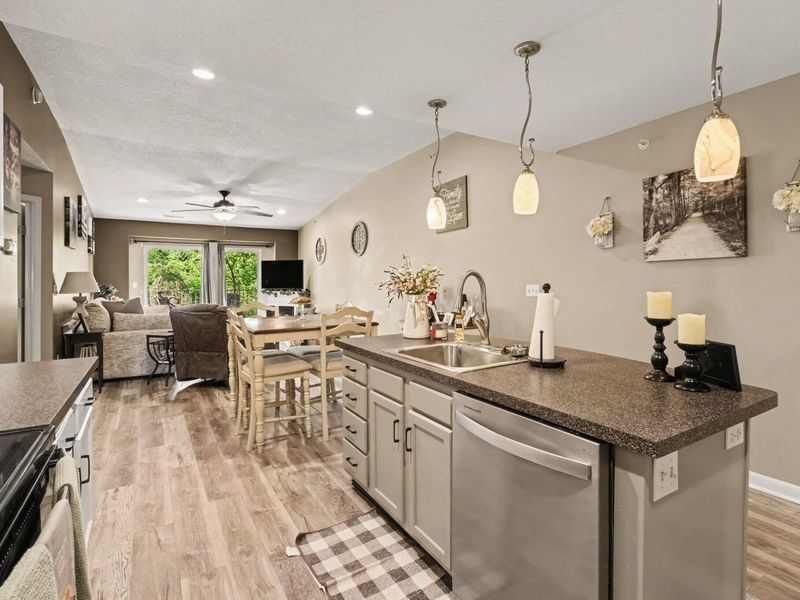 2396 Paragon Mill Drive, Unit 303, Burlington, KY 41005 Photo 9