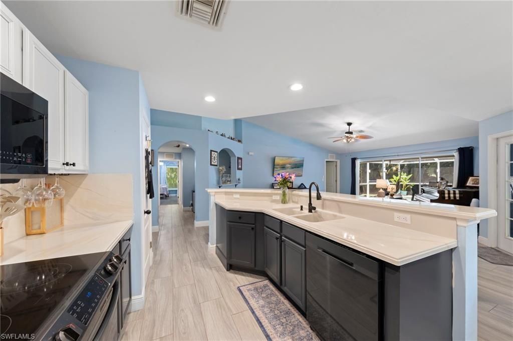 2633 SW 32nd St, Cape Coral, FL 33914 Photo