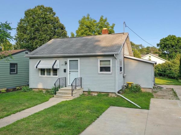 1813 11TH AVENUE, Green Bay, WI 54304