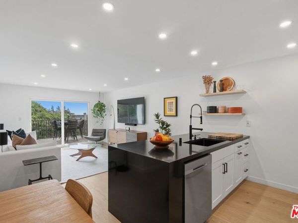 1230 Horn Avenue, Unit 305, West Hollywood, CA 90069