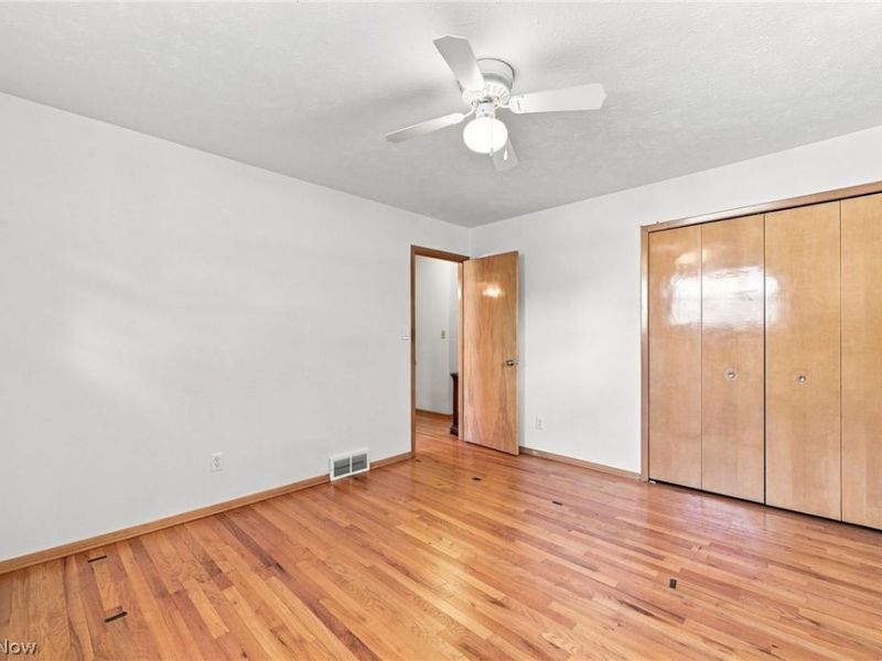 8001 Royalview Drive, Parma, OH 44129 Photo 15