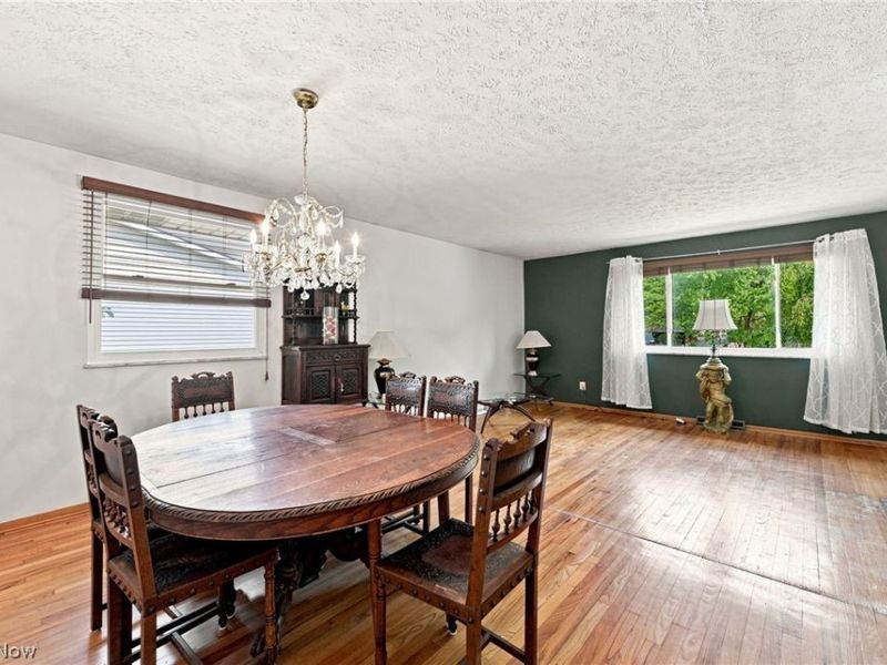 8001 Royalview Drive, Parma, OH 44129 Photo 3