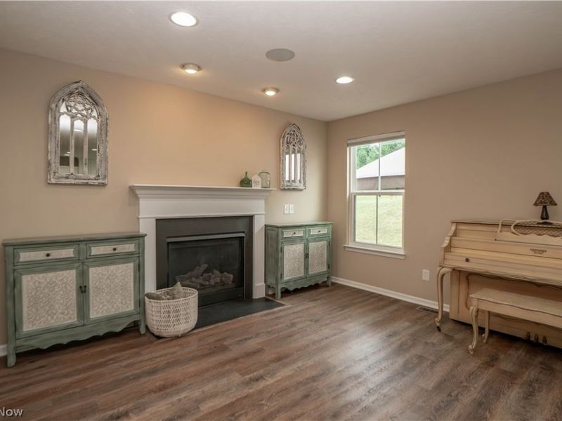 7185 Gauntlet Street SW, Massillon, OH 44646 Photo 11