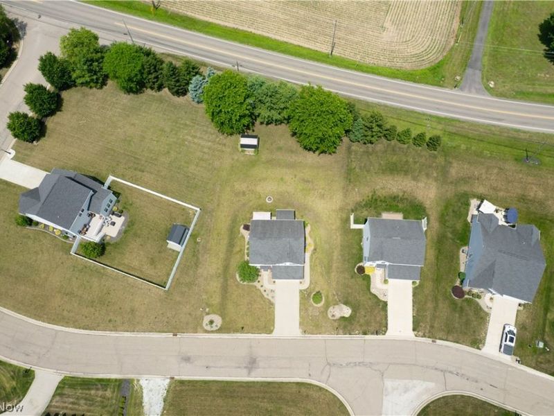 7185 Gauntlet Street SW, Massillon, OH 44646 Photo 3