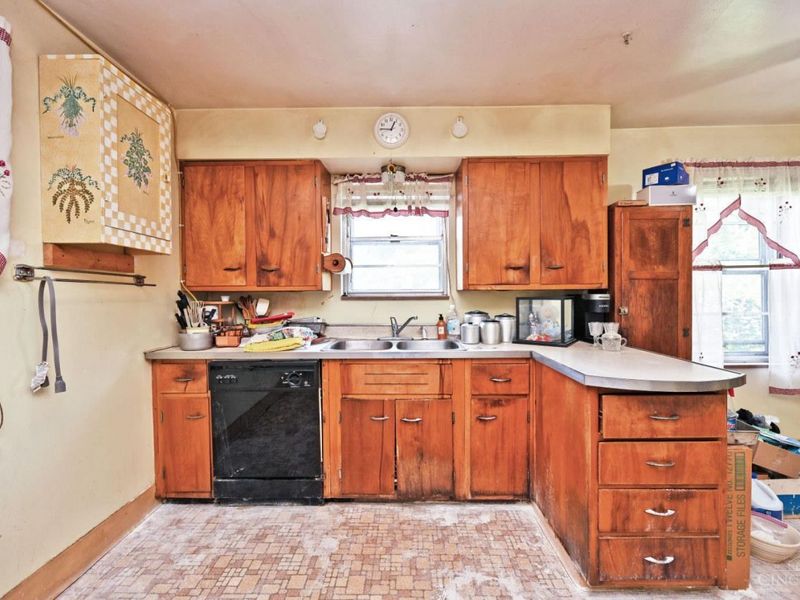 7007 Harrison Avenue, Green Township, OH 45247 Photo 8