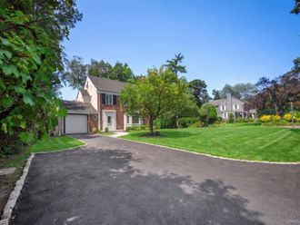 6 Brookbridge Road  Great Neck, NY 11021