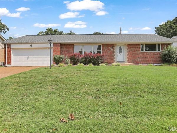6019 Ranchwood Drive, St Louis, MO 63123