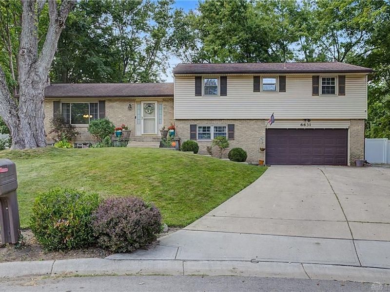 6631 Caldero Court, Clayton, OH 45415 Photo 1