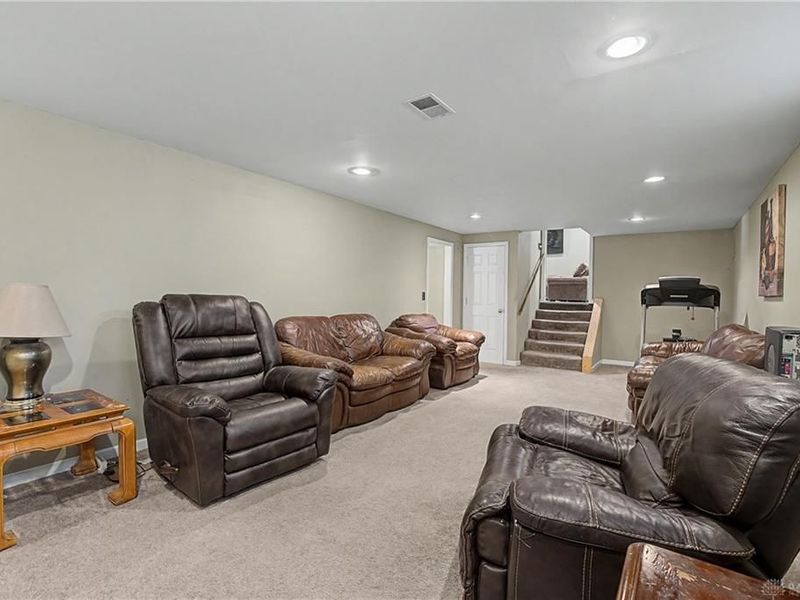 6631 Caldero Court, Clayton, OH 45415 Photo 32