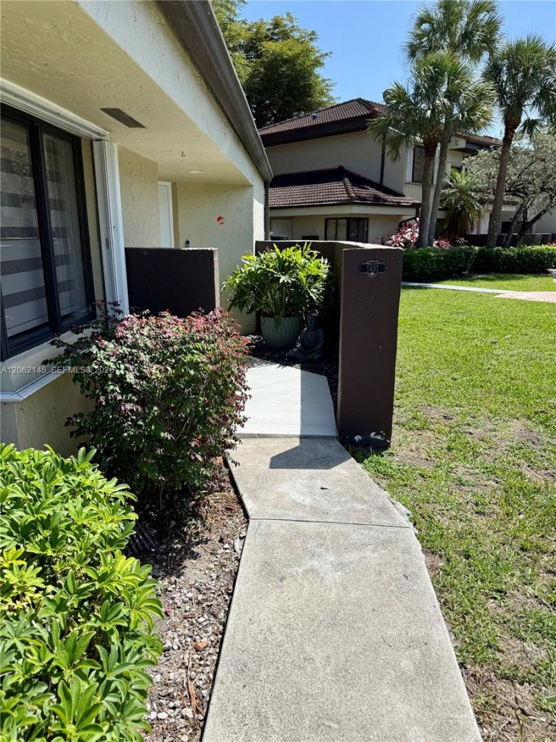 9837 SW 138th Ave, Unit FD1R, Miami, FL 33186 Photo