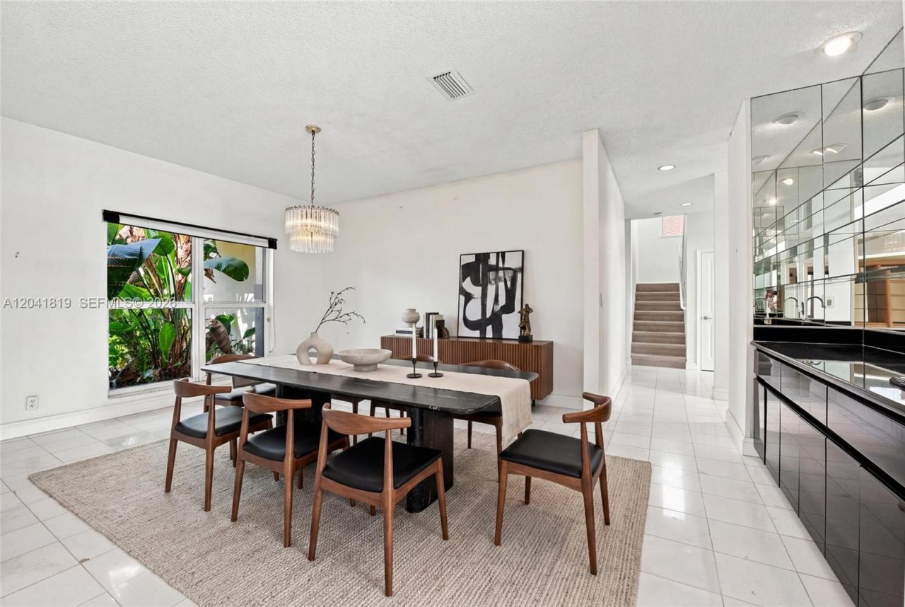 12388 Classic Dr, Coral Springs, FL 33071 Photo