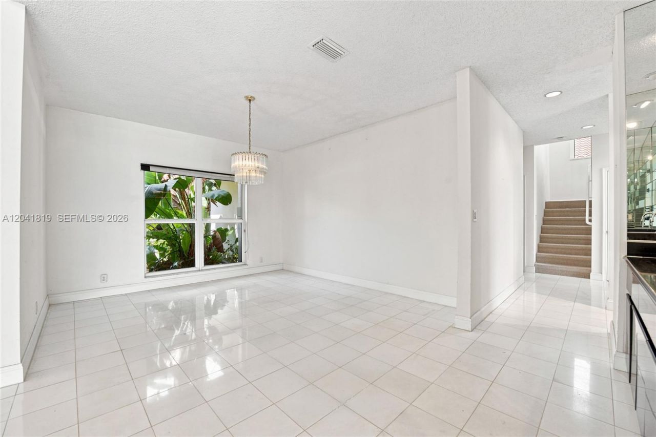 12388 Classic Dr, Coral Springs, FL 33071 Photo