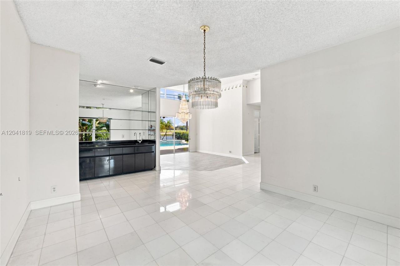 12388 Classic Dr, Coral Springs, FL 33071 Photo