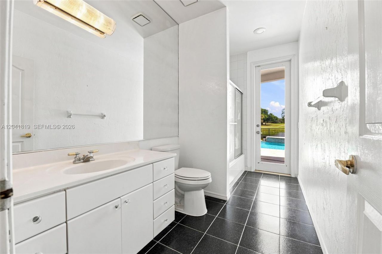12388 Classic Dr, Coral Springs, FL 33071 Photo