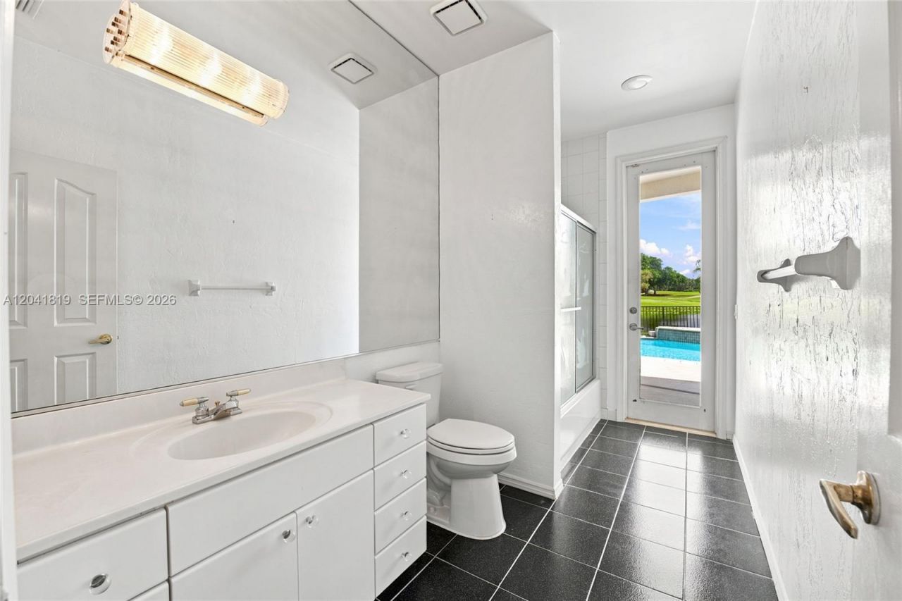 12388 Classic Dr, Coral Springs, FL 33071 Photo