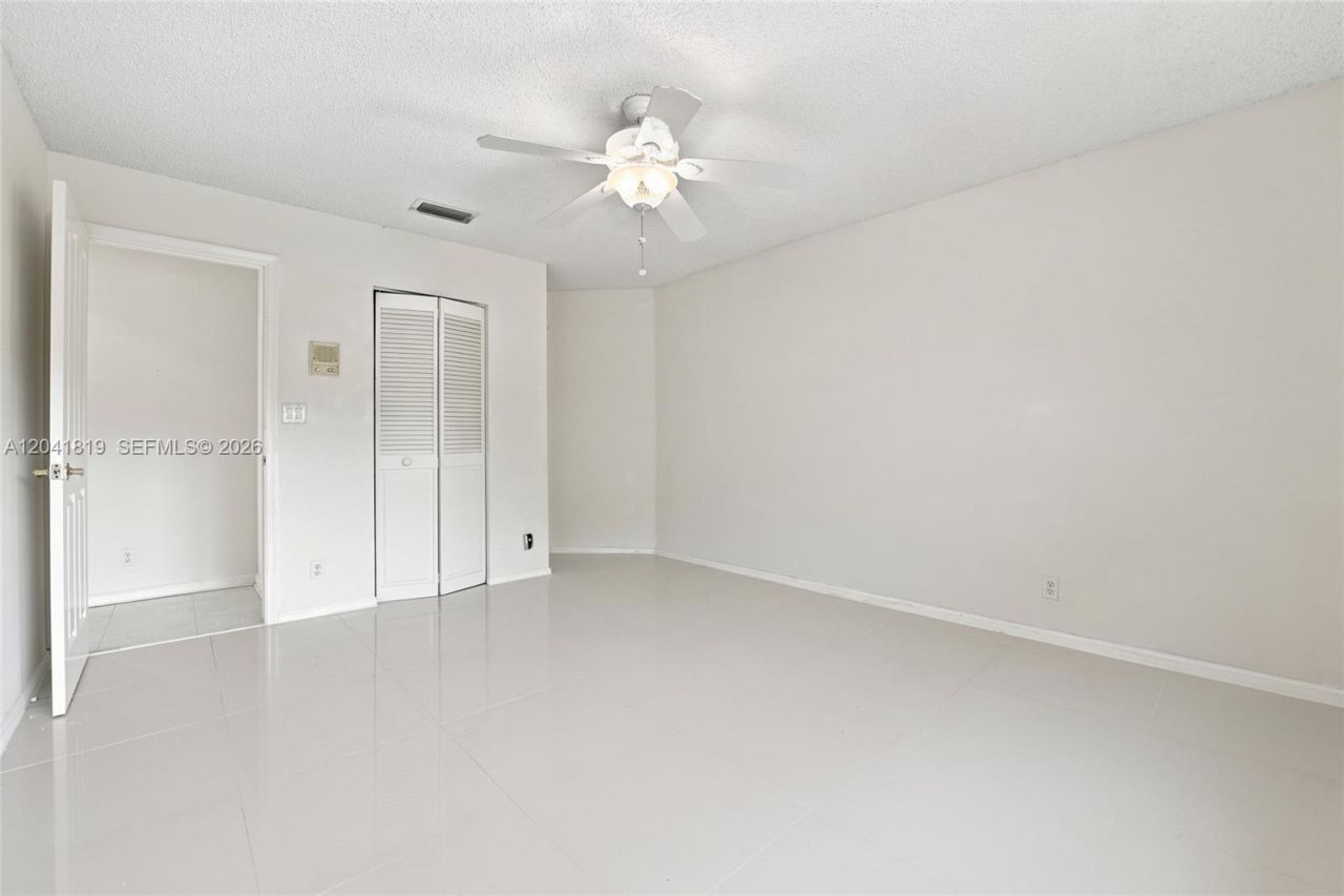 12388 Classic Dr, Coral Springs, FL 33071 Photo