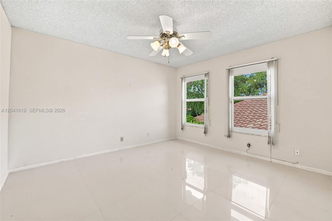 12388 Classic Dr, Coral Springs, FL 33071 Photo