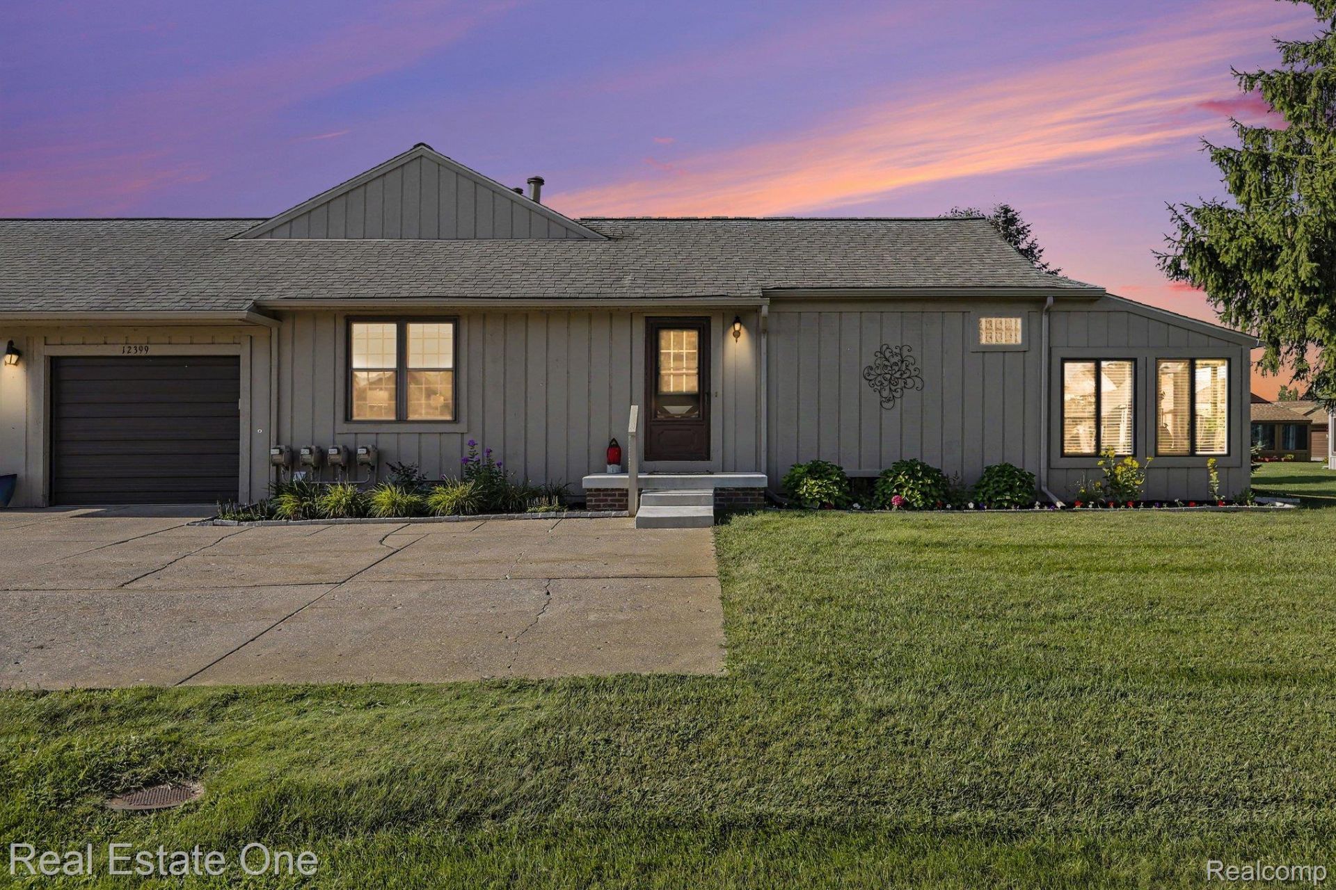 12399 Nantucket Drive, Unit 4, Green Oak Township, Mi 48178 Main Photo