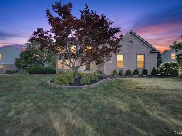 525 Springfield Drive, Canton Township, Mi 48188