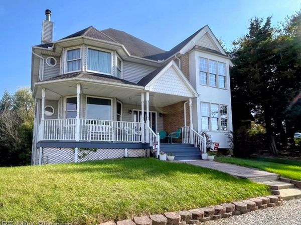 10149 Emerald Drive, Cambridge Township, Mi 49230