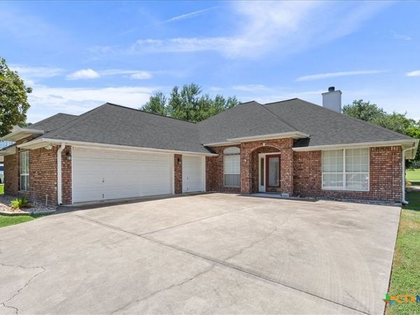 3313 Chisholm Trail, Salado, TX 76571