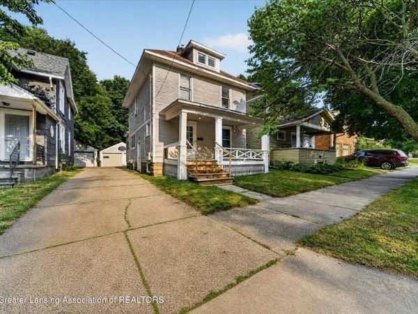 812 N Pine Street, Lansing, MI 48906