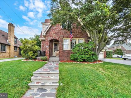 15 N MANHEIM STREET York, PA 17402