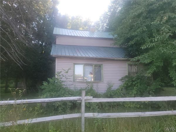 6657 E Taft Road, East Syracuse, NY 13057