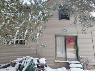 6657 E Taft Road, East Syracuse, NY 13057