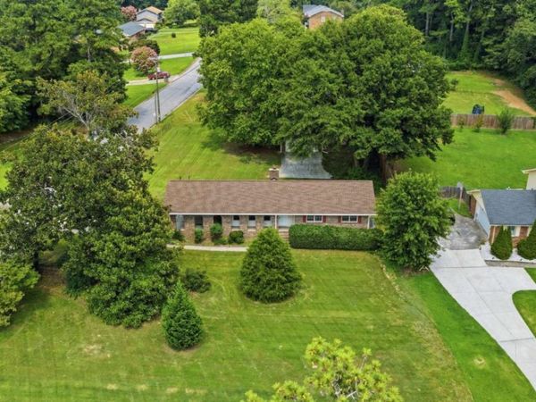2171 Pinehurst Road, Snellville, GA 30078