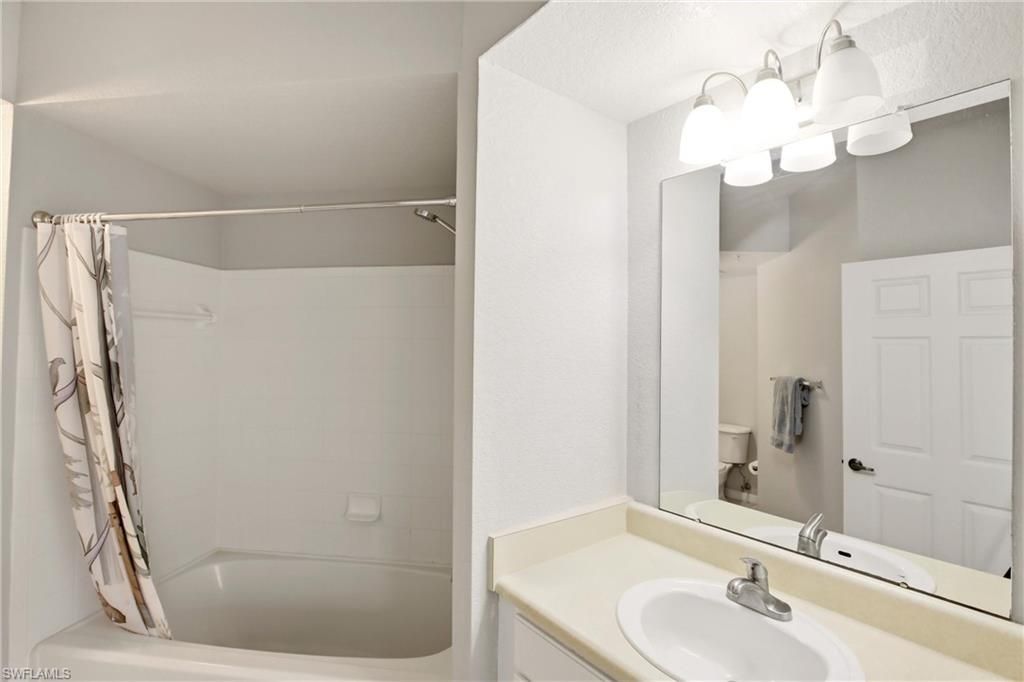 15590 Ocean Walk Cir , Unit 313, Fort Myers, FL 33908 Photo