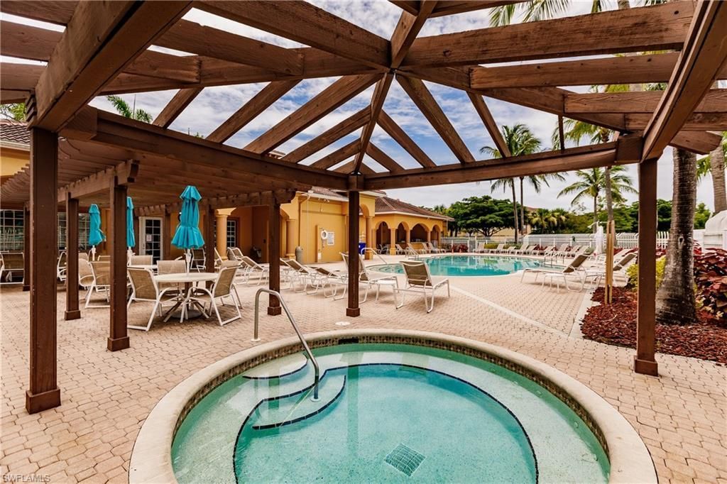 15590 Ocean Walk Cir , Unit 313, Fort Myers, FL 33908 Photo