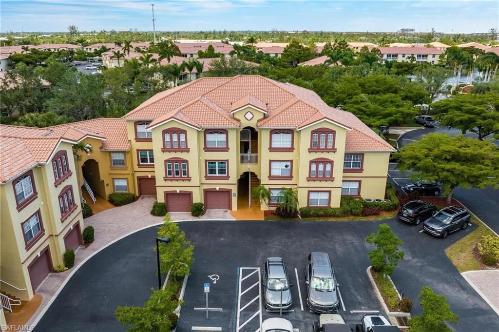 15590 Ocean Walk Cir , Unit 313, Fort Myers, FL 33908 Photo