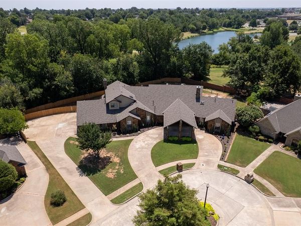 1530 Spring Creek Drive, Yukon, OK 73099