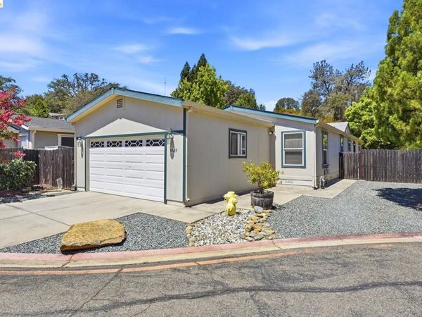 5685 Cody Dr, Ione, CA 95640